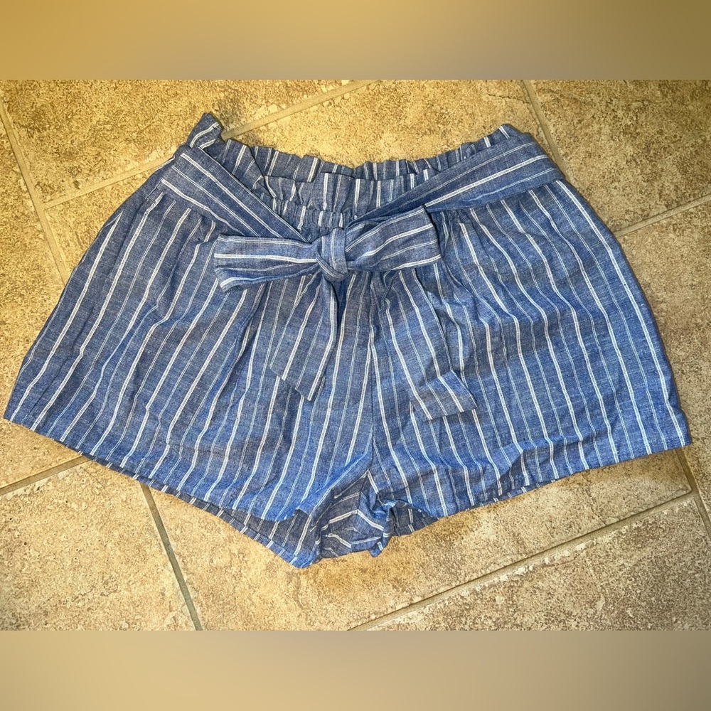 Love Tree brand paper bag waist shorts with bow tie around the waist.